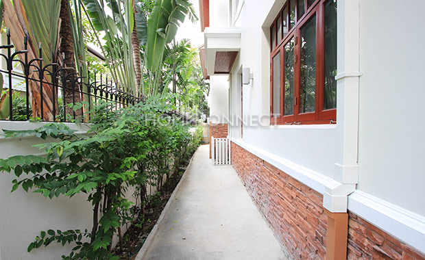 pc001940_35.jpg
